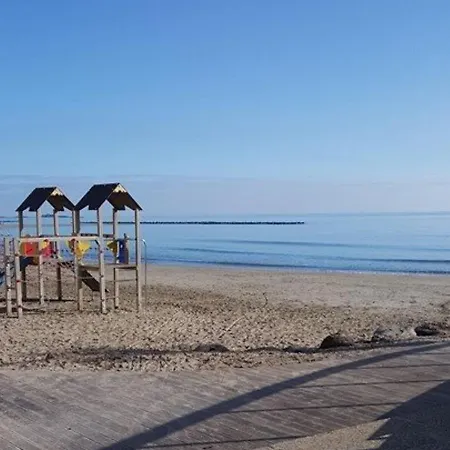 Cab. Climatise Avec Terrasse, Pk Prive Et Piscine - Grau D'agde - Fr-1-423-35 Le Grau-dʼAgde